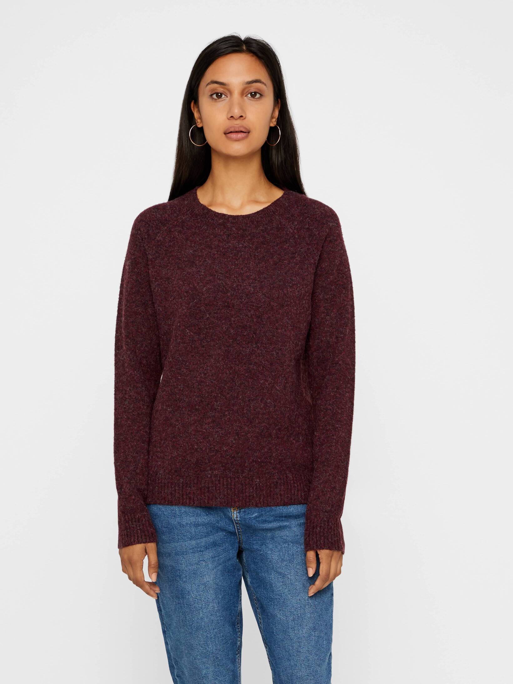 Vero Moda Softy Crew Neck Lightweight Sweater in deep wine color paired with casual blue denim jeans