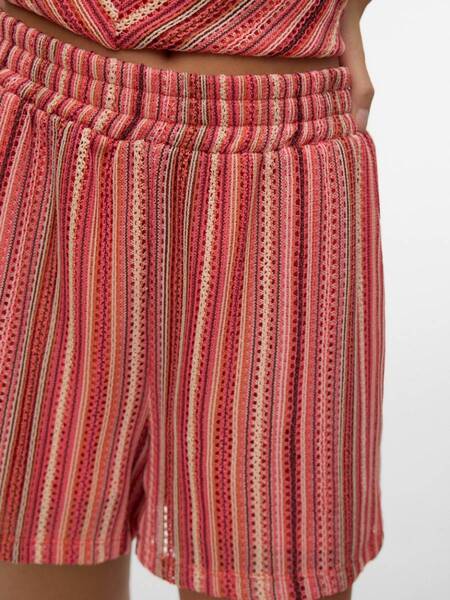 Vero Moda Demet High-Waist Shorts in coral striped pattern with elastic waistband and textured fabric detail.