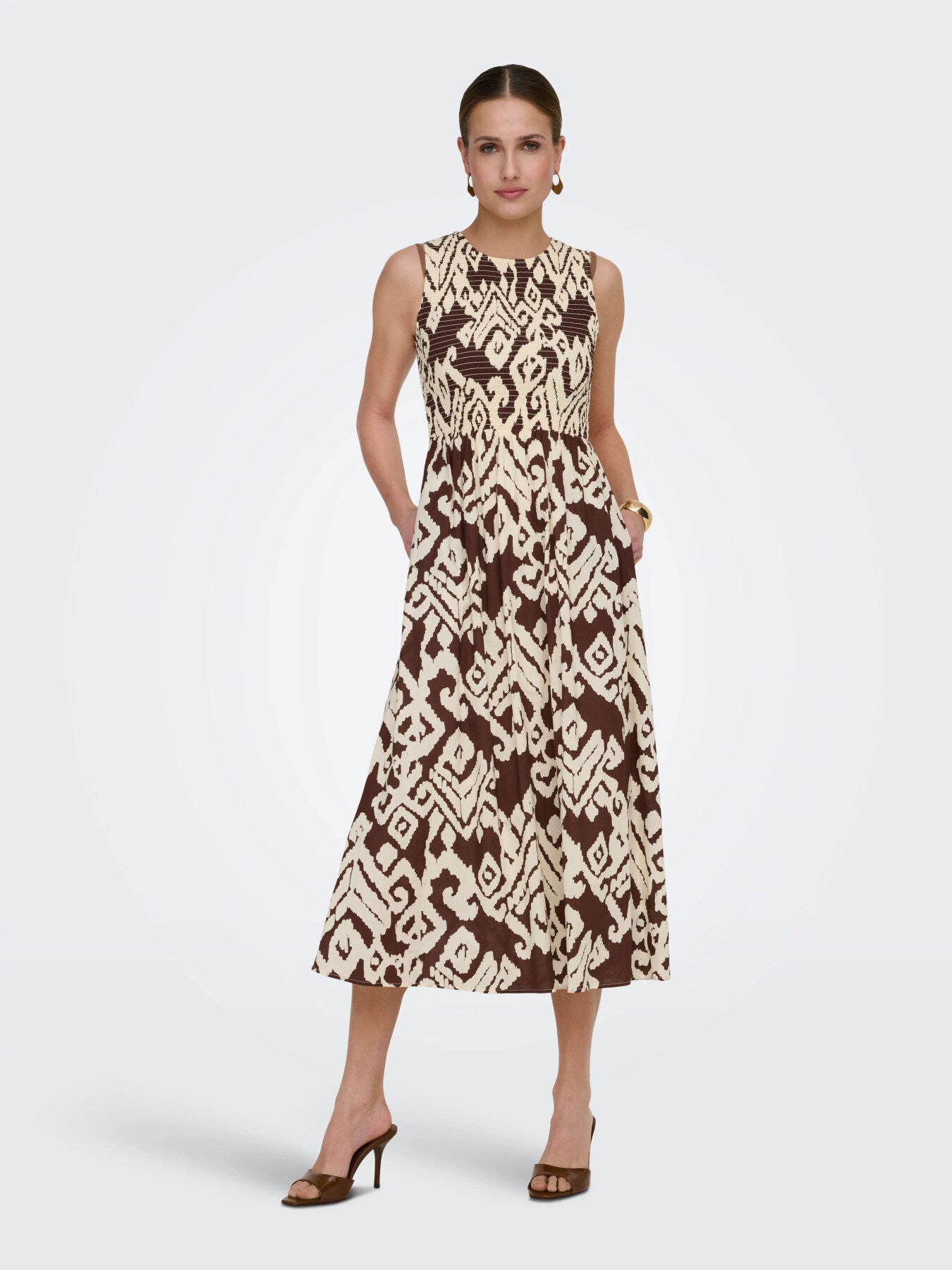 Jacqueline De Yong Diego Smocked Midi Dress in brown and cream geometric print from Jacqueline De Yong collection.