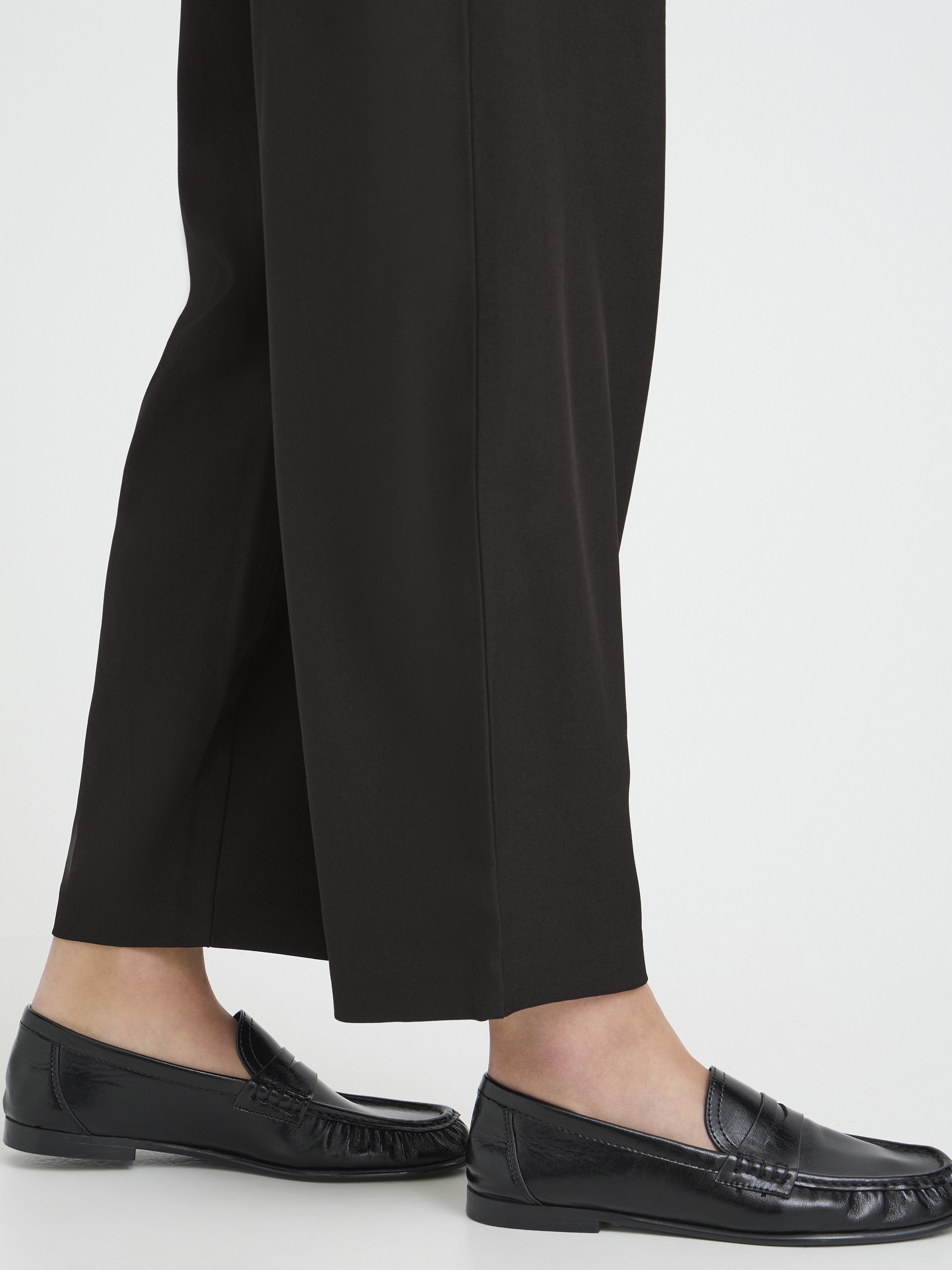 The Ichi Fava Barrel Pant