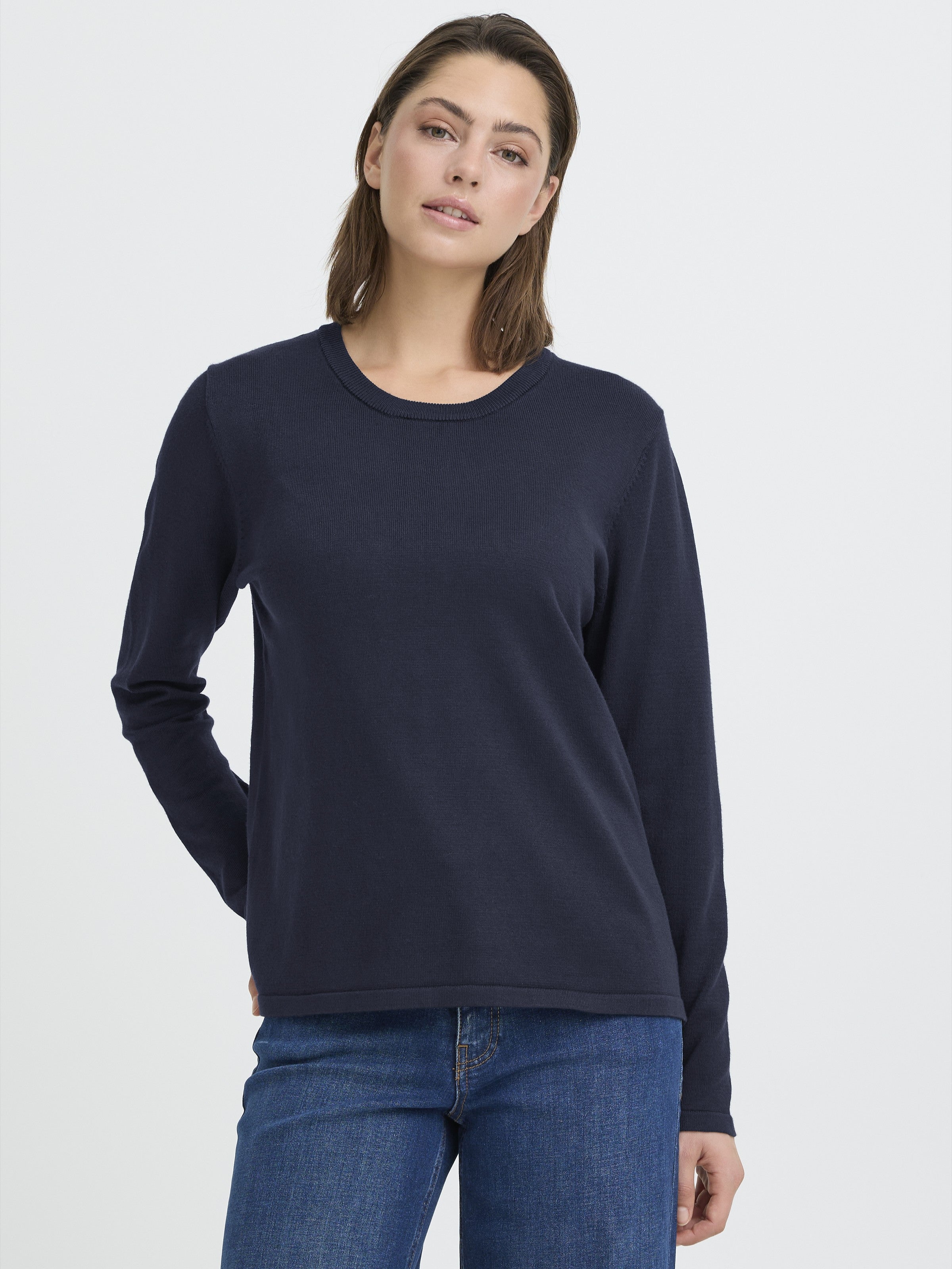 Ichi Luis Classic Crew Neck Sweater