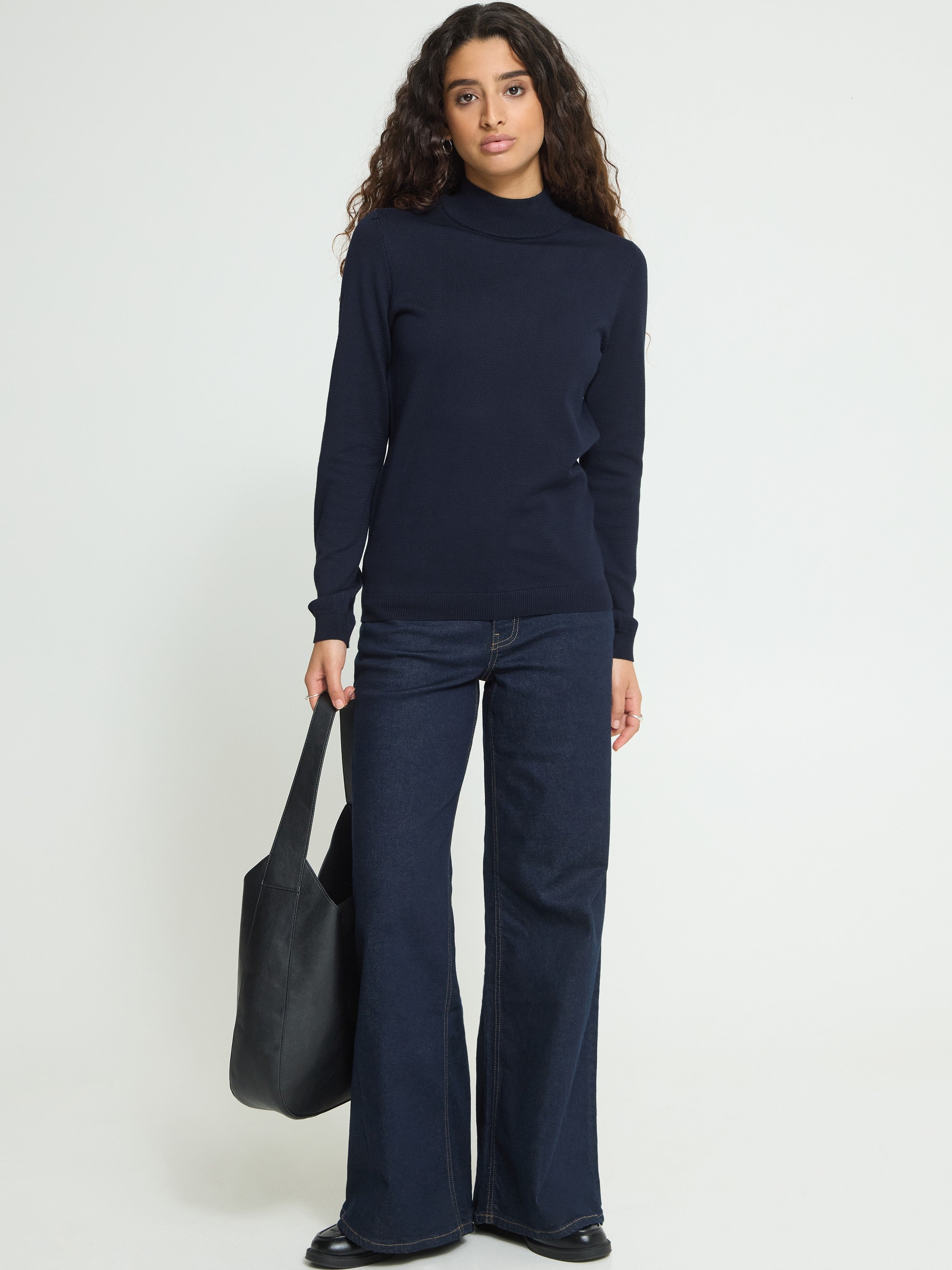 Ichi Luis Classic Turtleneck Sweater