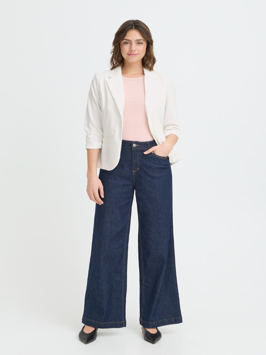 Fransa Gathered Sleeve Stretch Blazer in off-white paired with wide-leg denim pants and black shoes