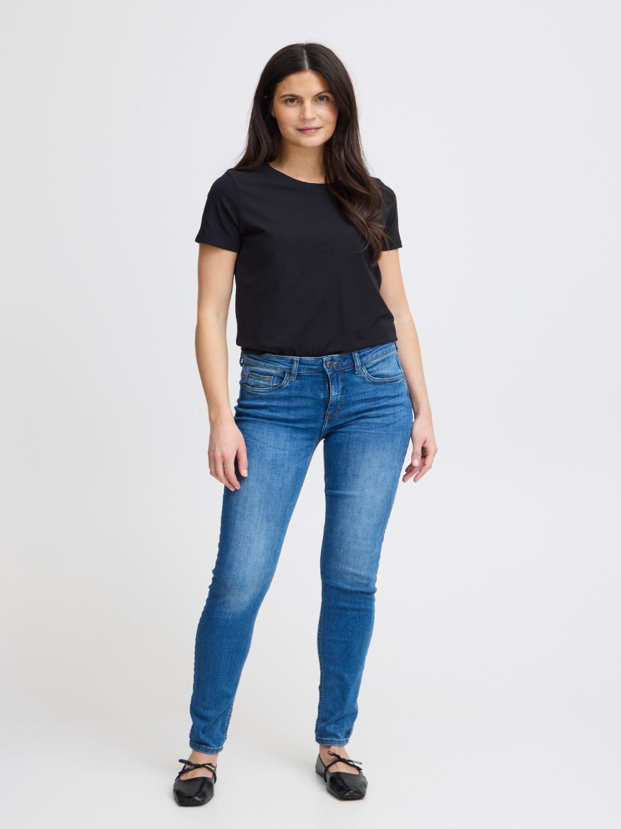 Fransa Shoulder Detail Short Sleeve Crew Neck T-Shirt in black styled with blue denim jeans and black flats