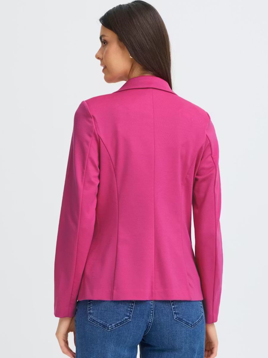 Back view of bright berry pink Fransa Jenns 1-Button Blazer paired with casual denim jeans.