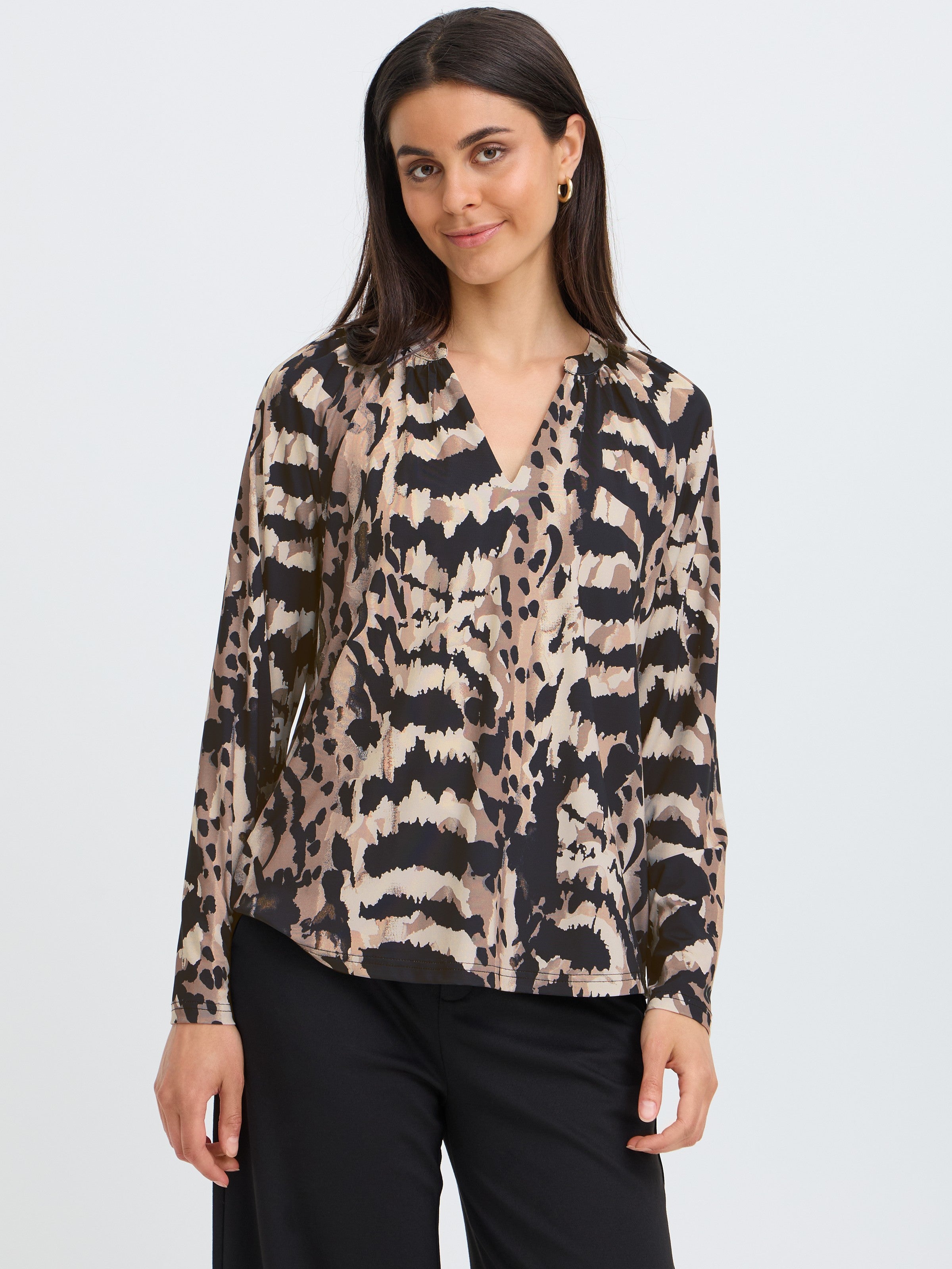 Fransa Long Sleeve V-Neck Seen Tee