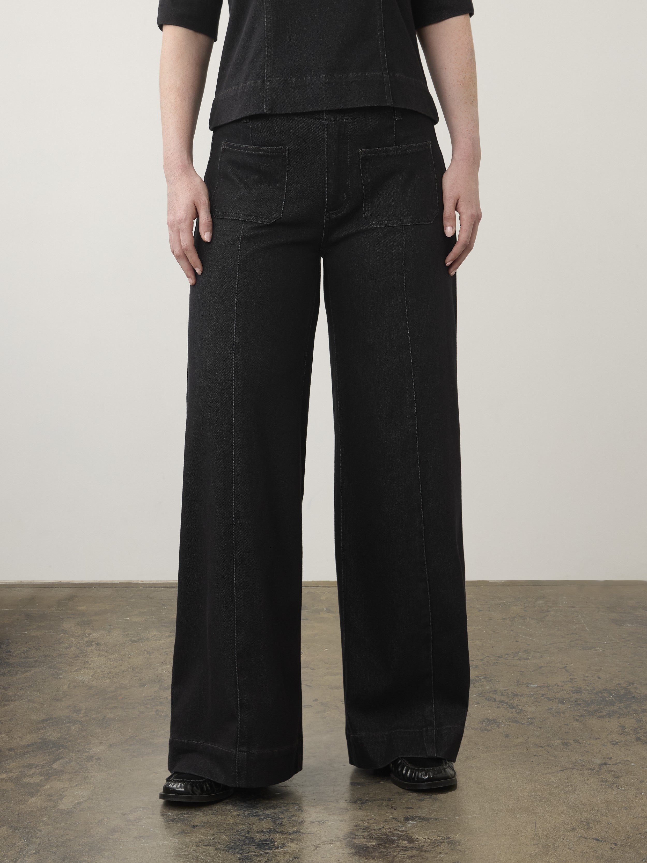 FDJ Pull-On Double Pocket Wide Leg Jeans