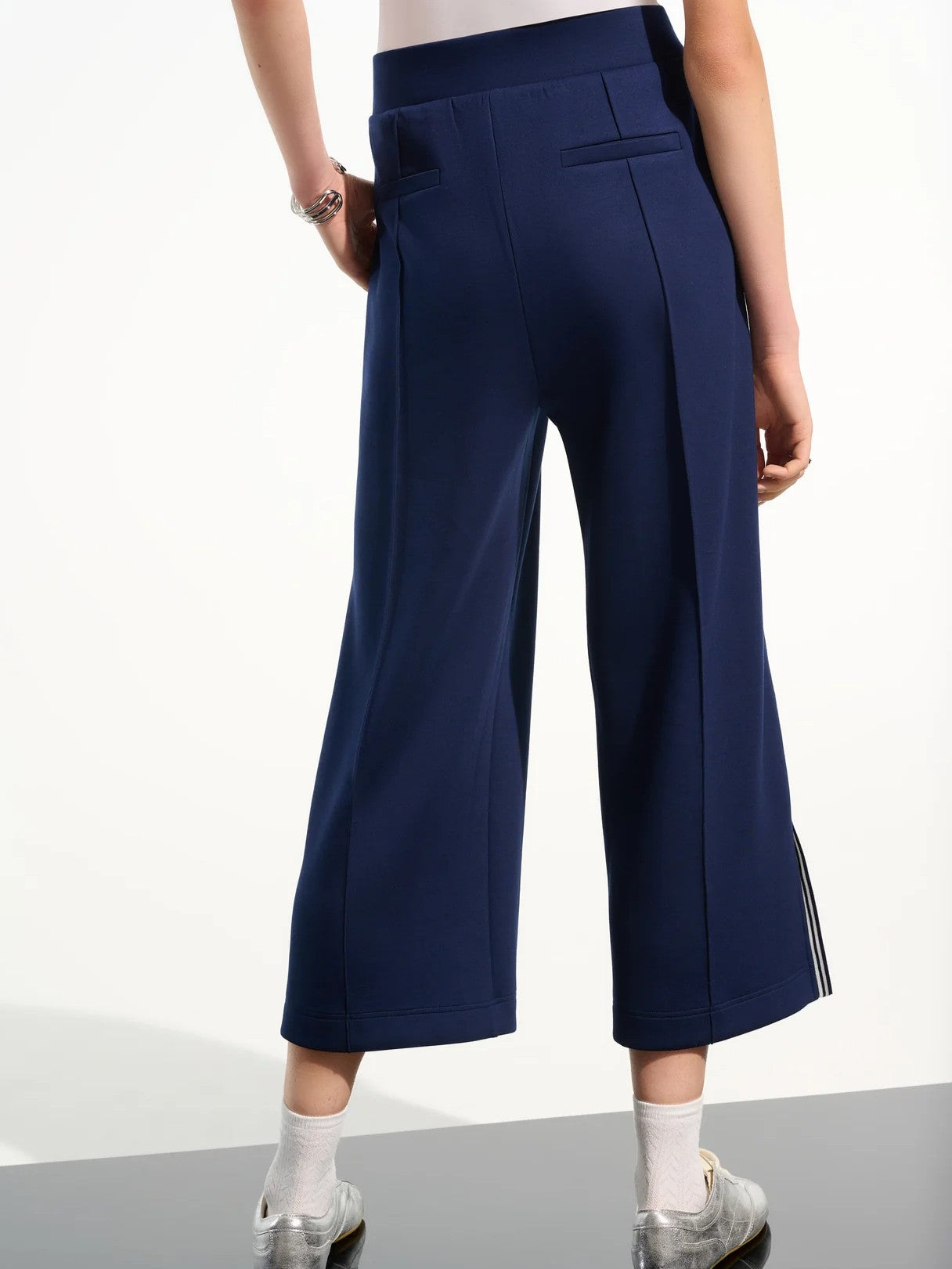 Joseph Ribkoff Scuba Stripe Jersey Crop Pant