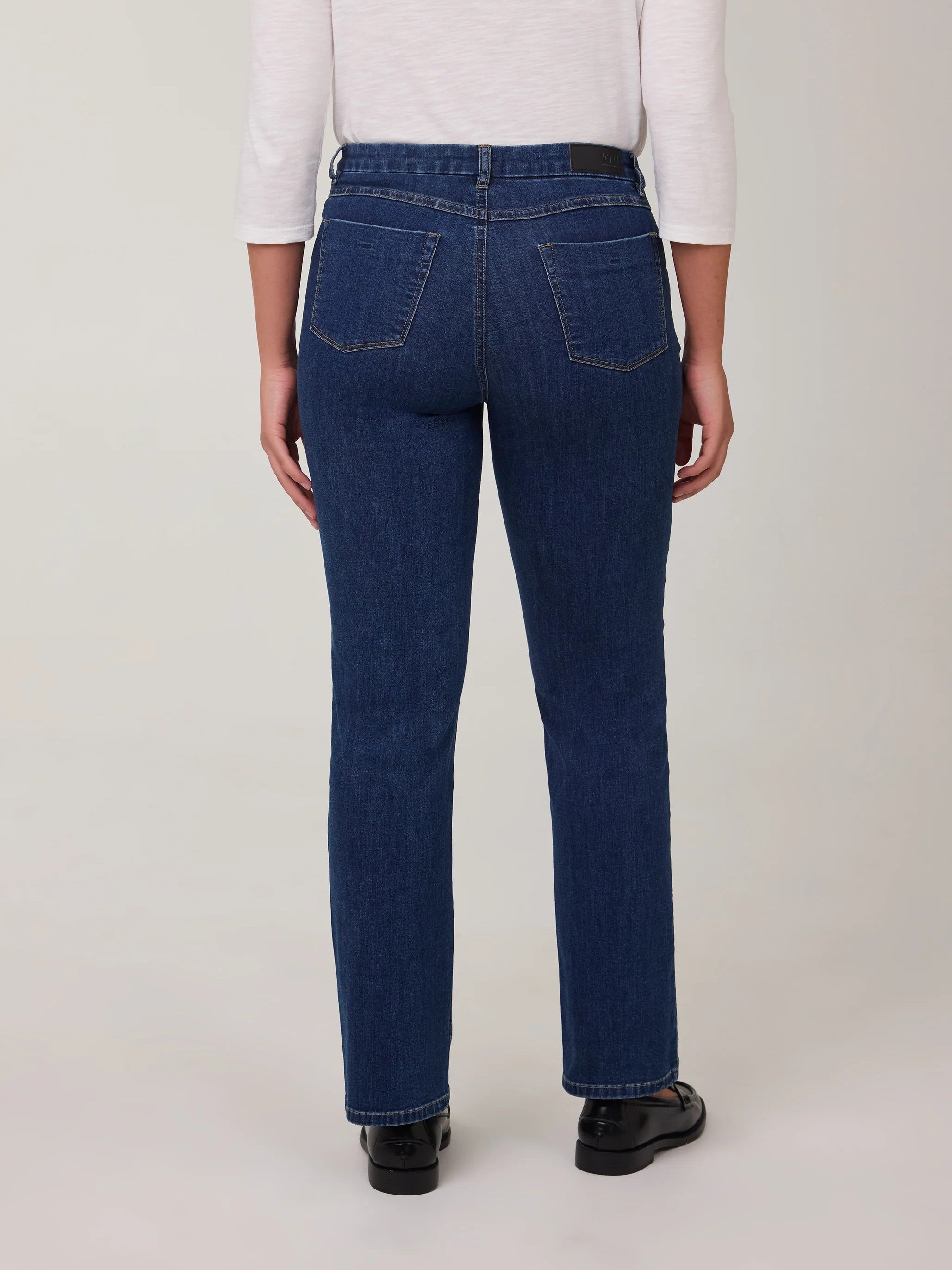 FDJ Petite Olivia Supreme Straight Leg 29" Jeans