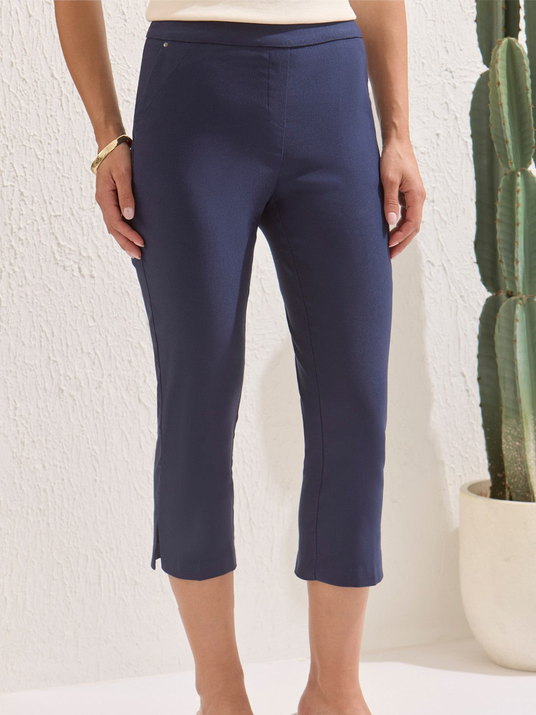Tribal Flatten It Slimming 22" Capri Pants