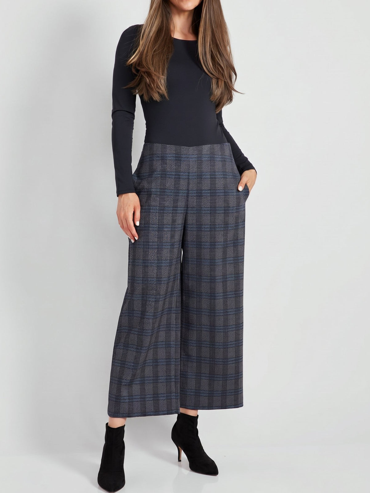 Up! Check Ponte 25" Wide Leg Pants