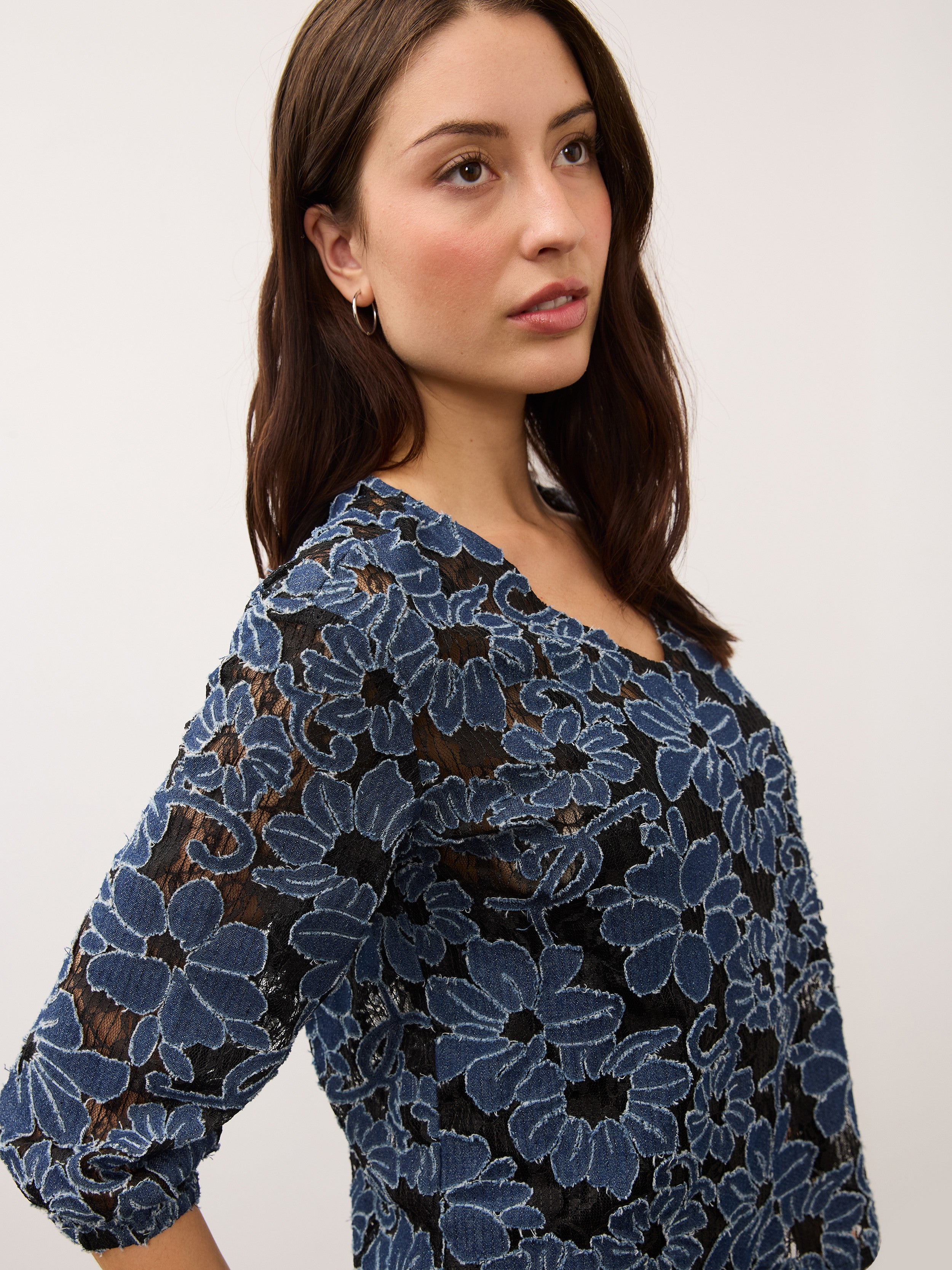 FDJ Jacquard Denim 3/4 Sleeve V-Neck Top