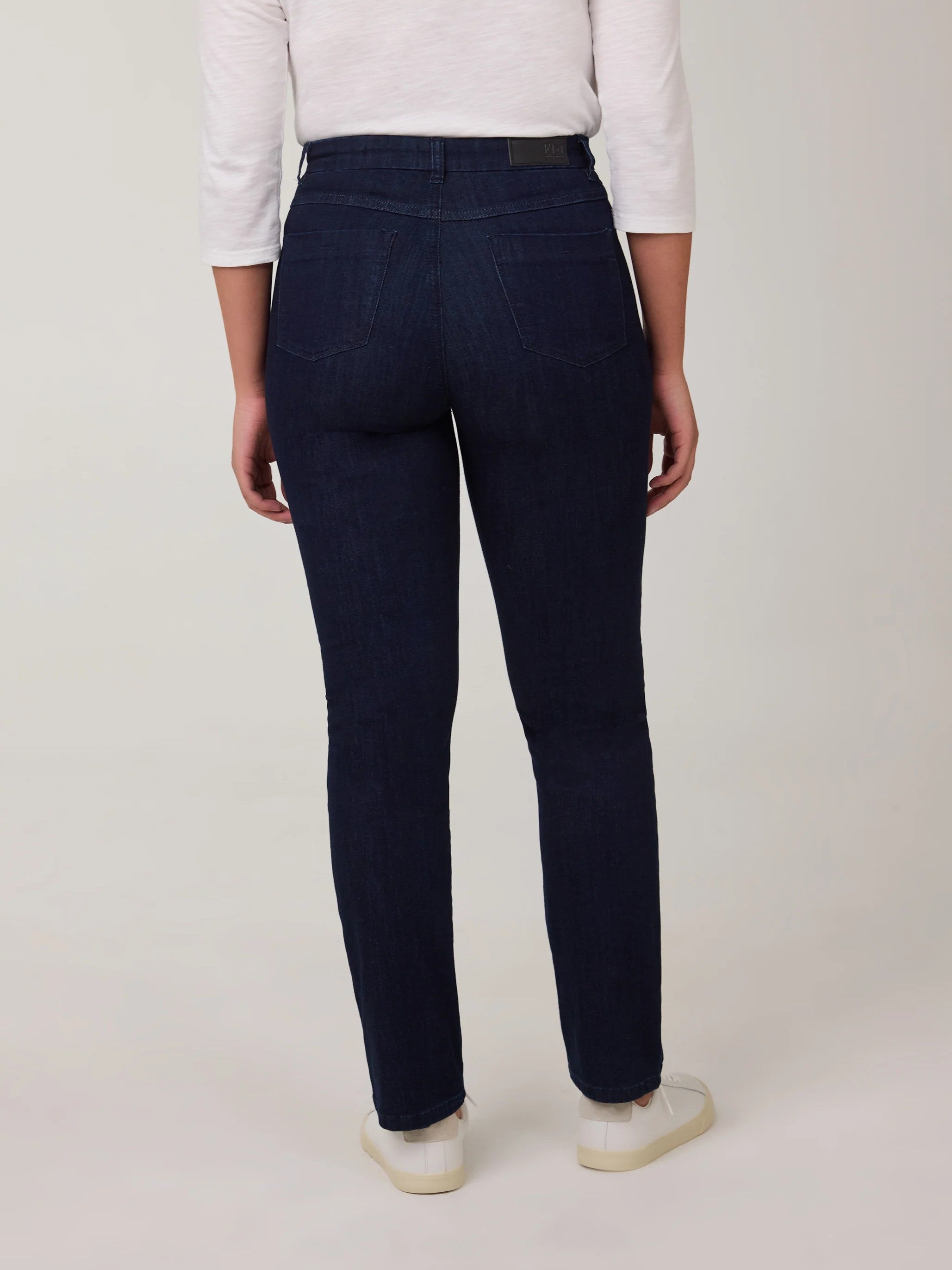 FDJ Petite Suzanne Supreme Straight Leg 29" Jeans