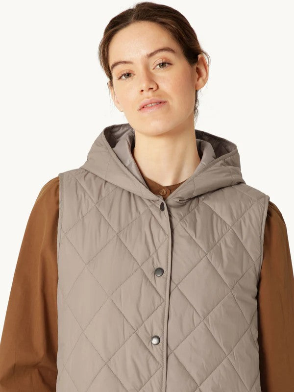 Ilse Jacobsen Quilted Hooded Snap Front Vest