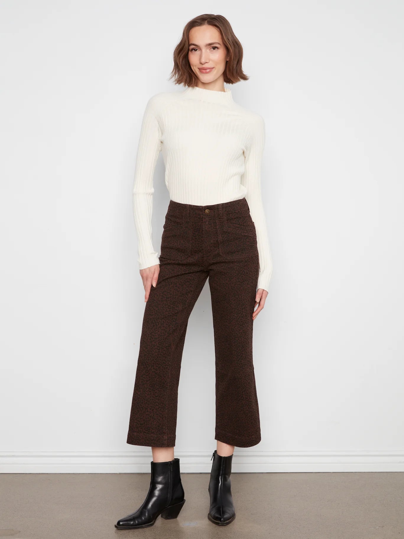 Charlie B Lola Double Pocket 27" Wide Leg Leopard Pant