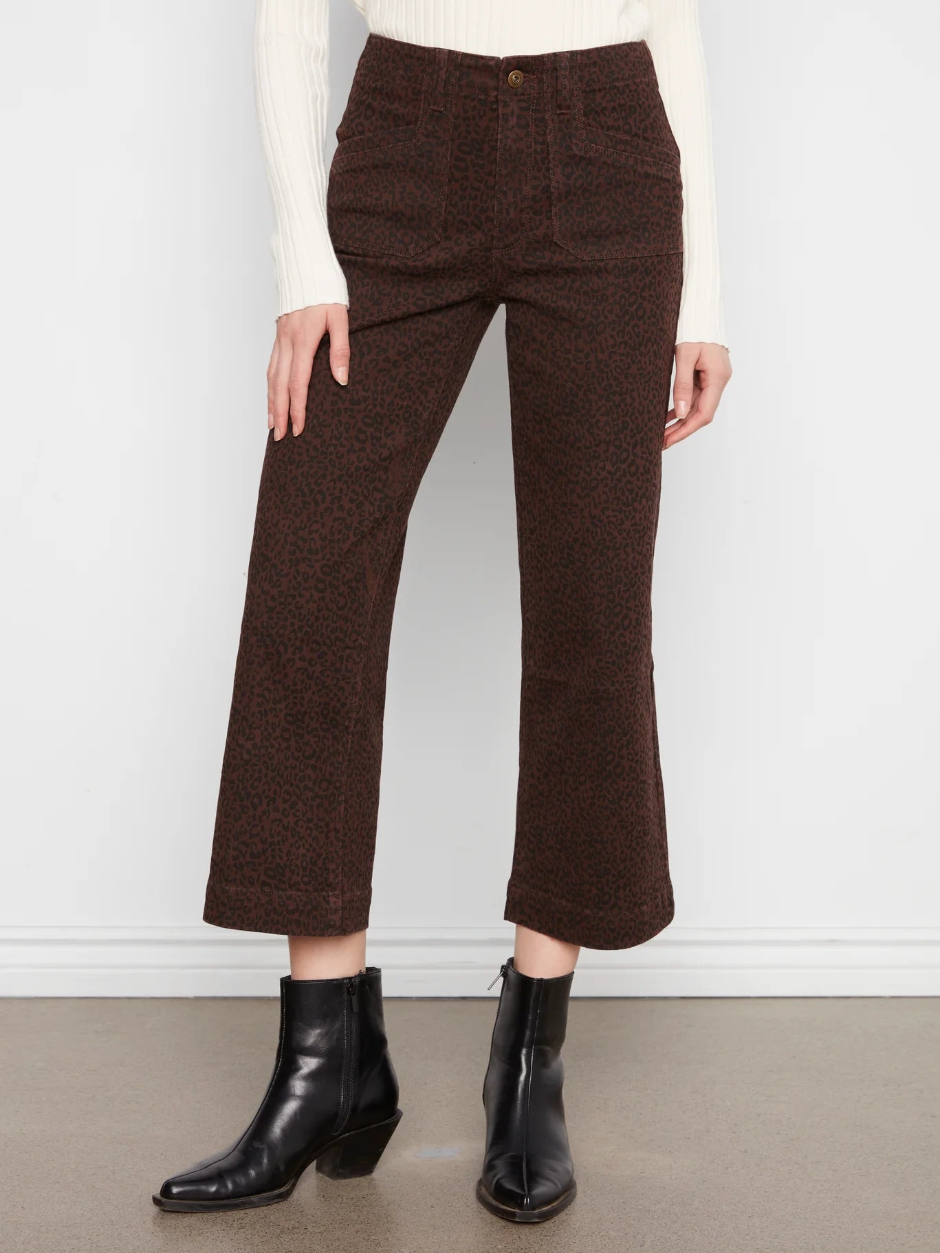 Charlie B Lola Double Pocket 27" Wide Leg Leopard Pant