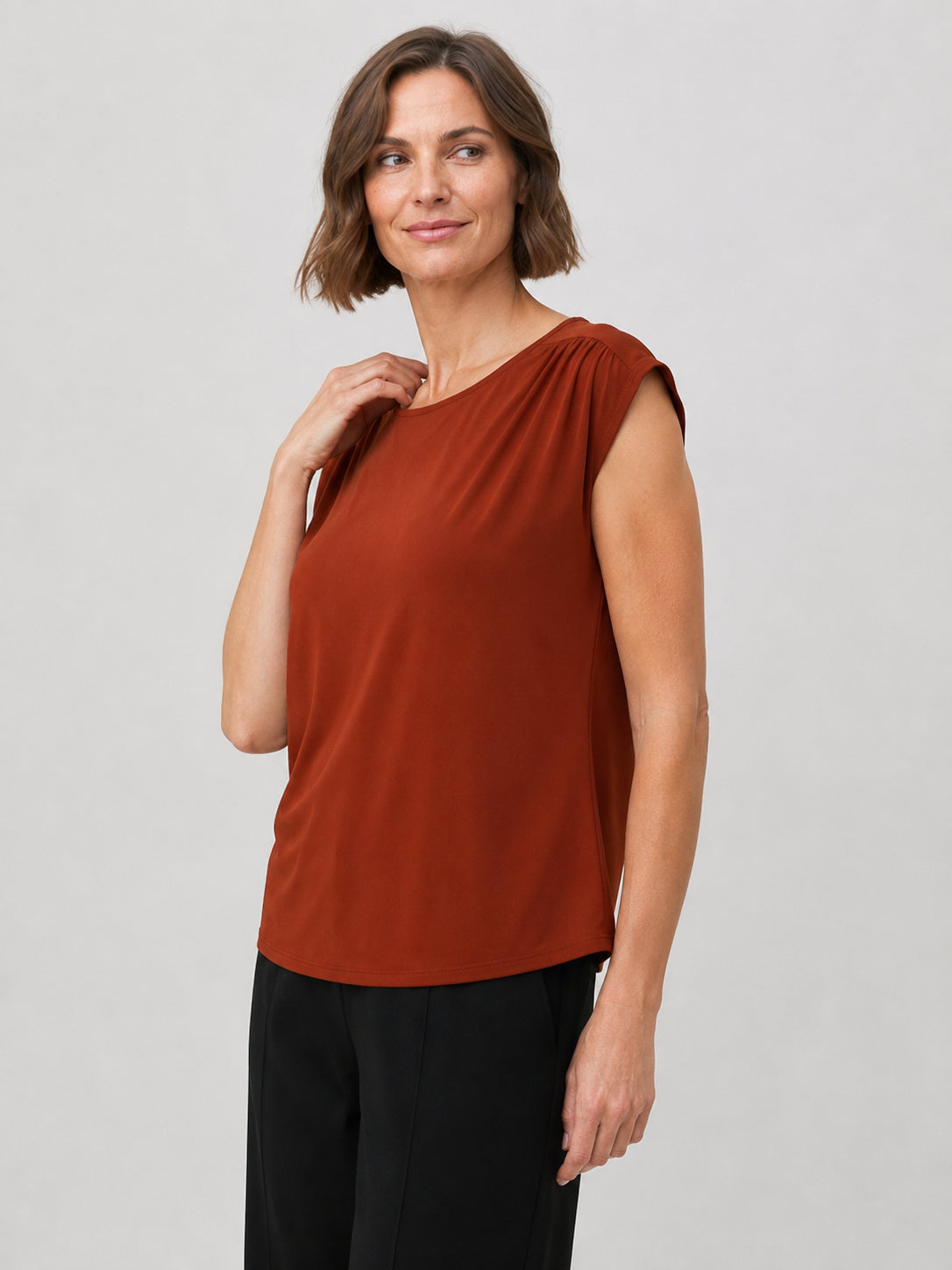 Simple Gather Sleeveless Top