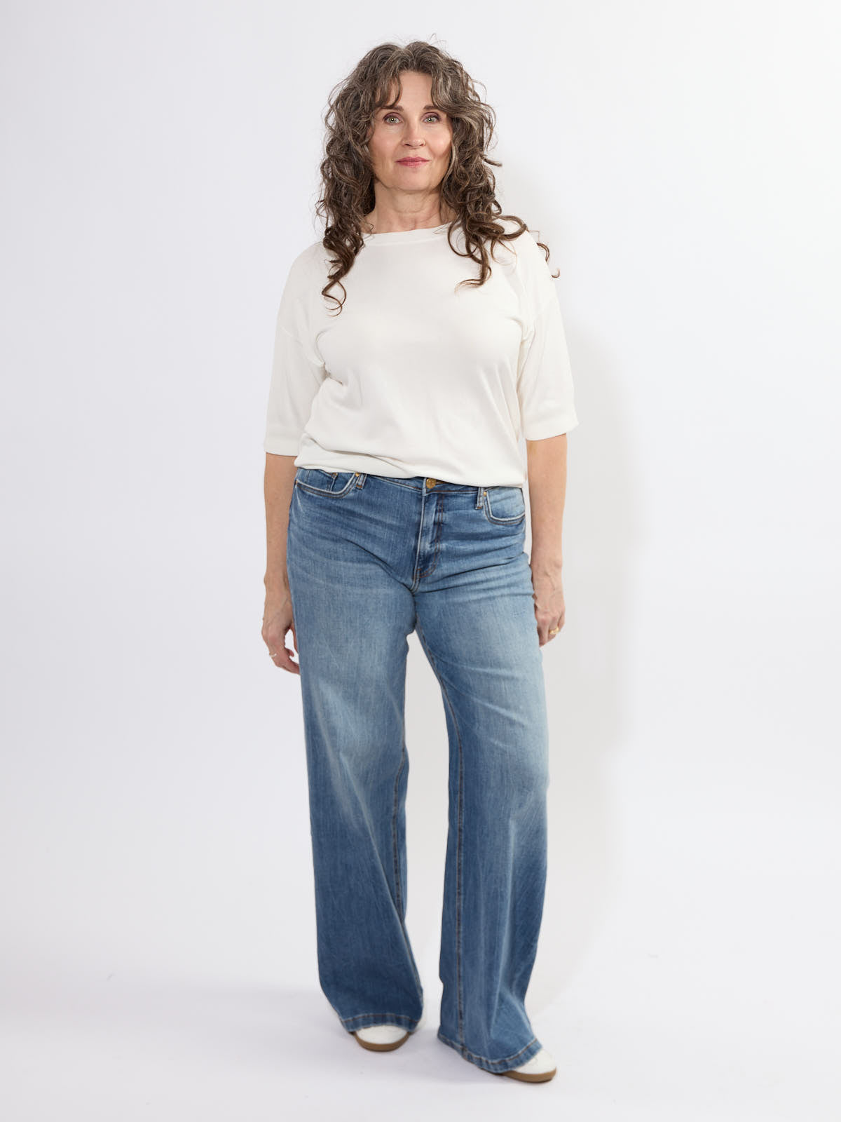 Casual look featuring Kut from the Kloth High Rise Jean in medium wash denim by Kut from the Kloth