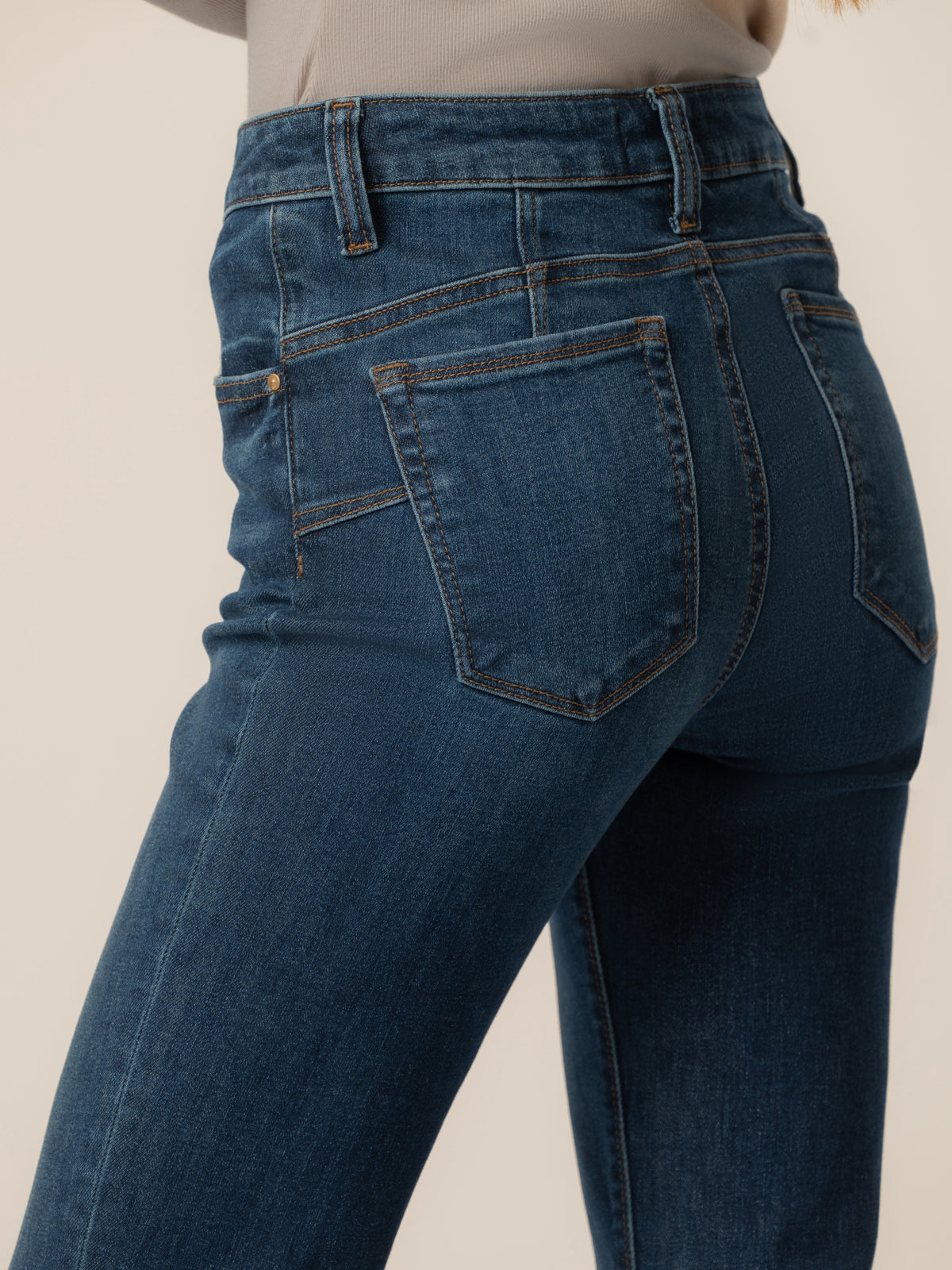 Kut from the Kloth Stella High Rise 31" Flare Trousers
