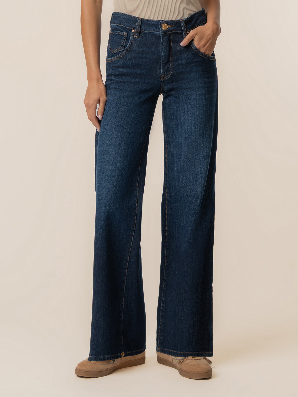 Kut from the Kloth Maya High Rise 31" Jeans